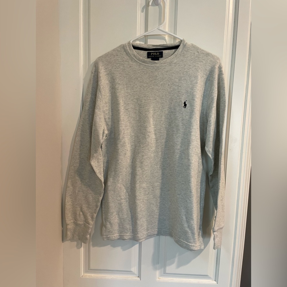Men’s light grey Polo Ralph Lauren long sleeve waffle shirt. Size Medium.
